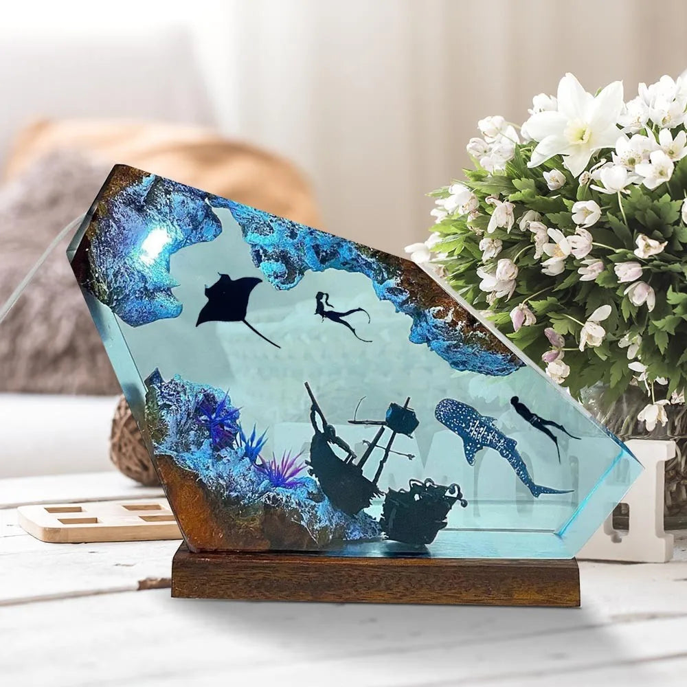 Marine Resin Wood Art Luminescent Design Whale Shark Manta Ray Diver Christmas Unique Gift Home Decoration Wonder